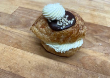 Bolle med creme og fløde